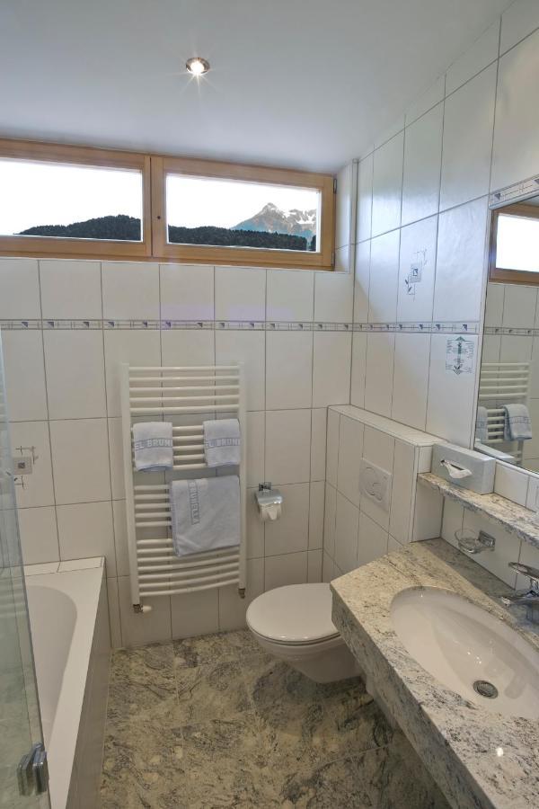 Hotel Brunella Ванданс Екстериор снимка