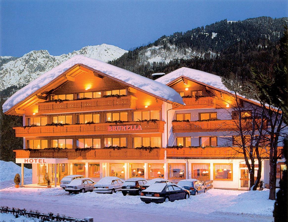 Hotel Brunella Ванданс Екстериор снимка